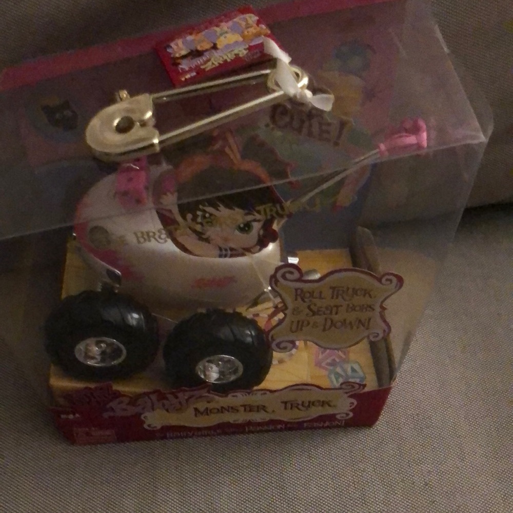 HTF-Bratz Babyz monster Truck!